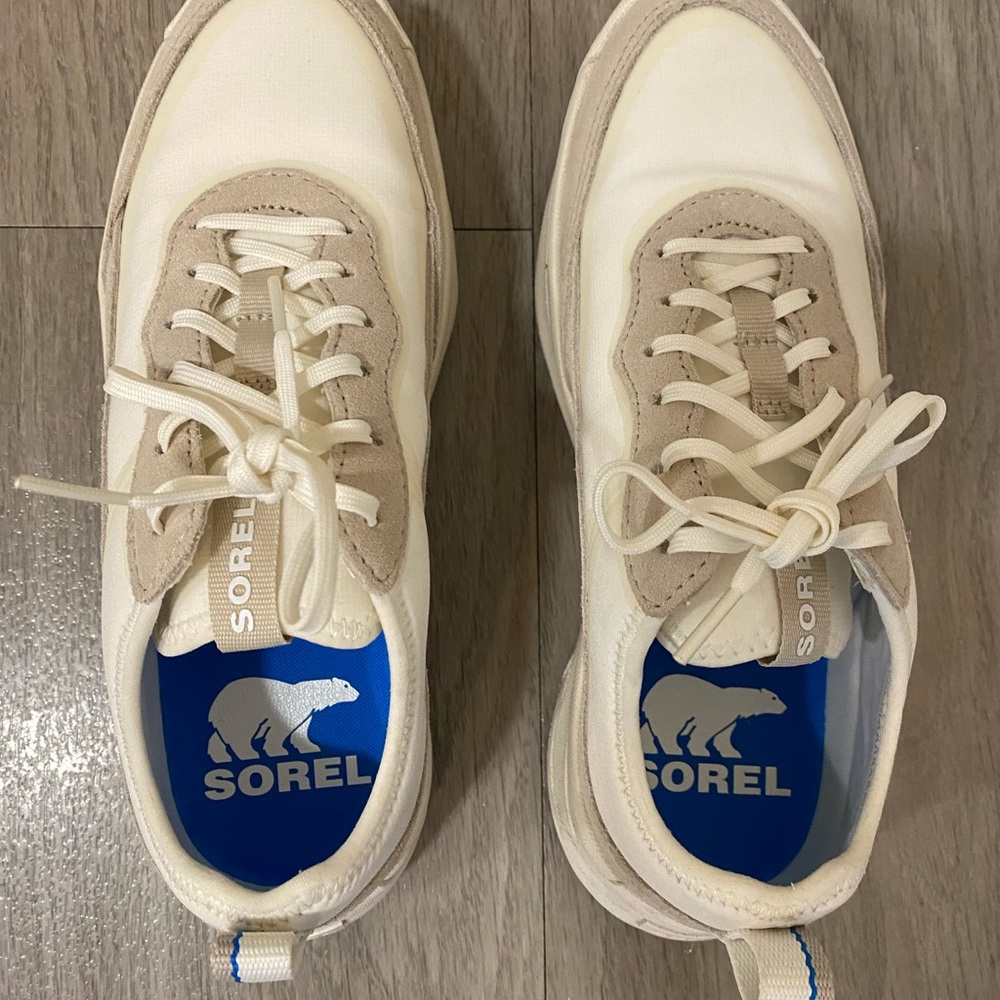 Sorel White and Tan Casual Shoes